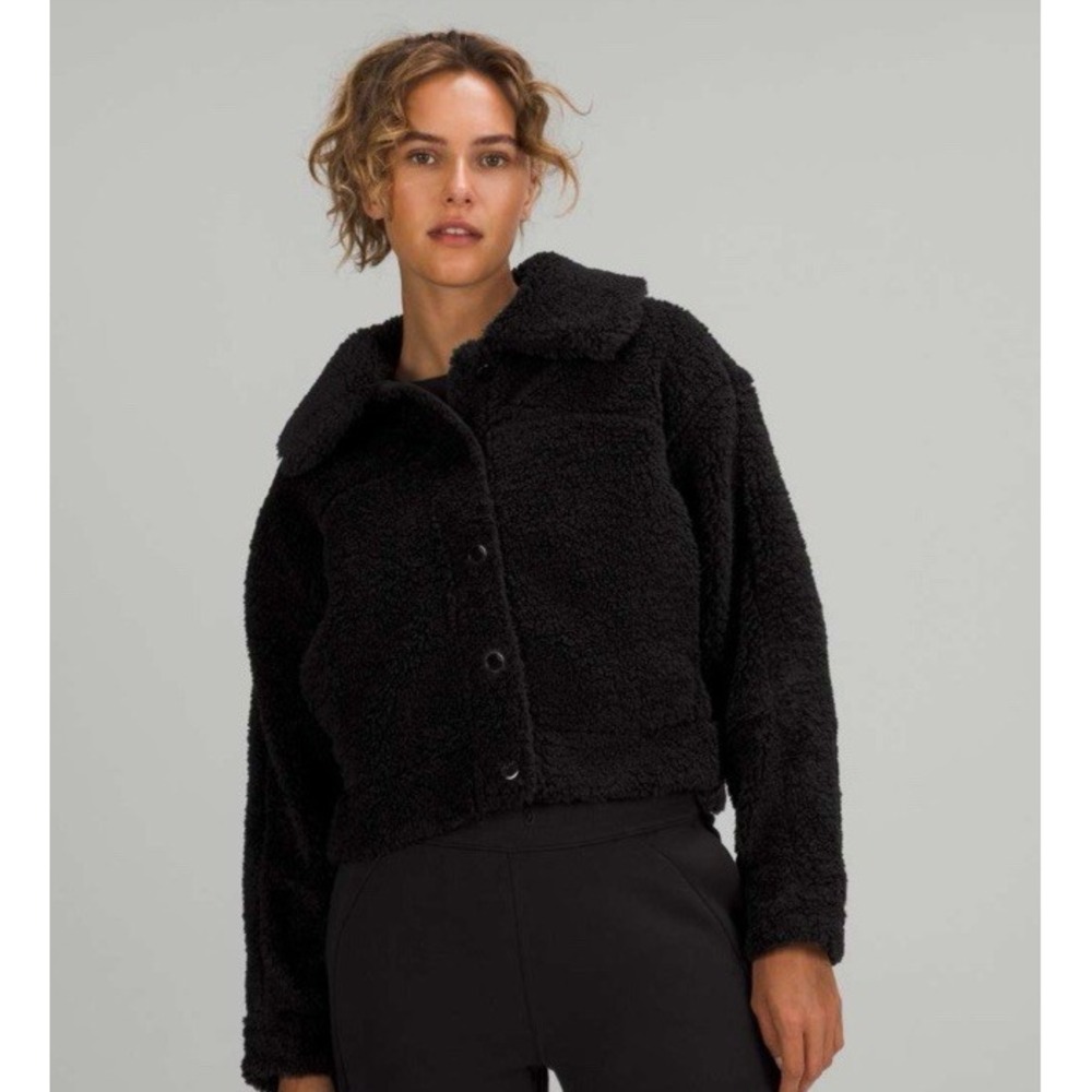 Lululemon Textured Fleece Button Jacket Sz 8 Black